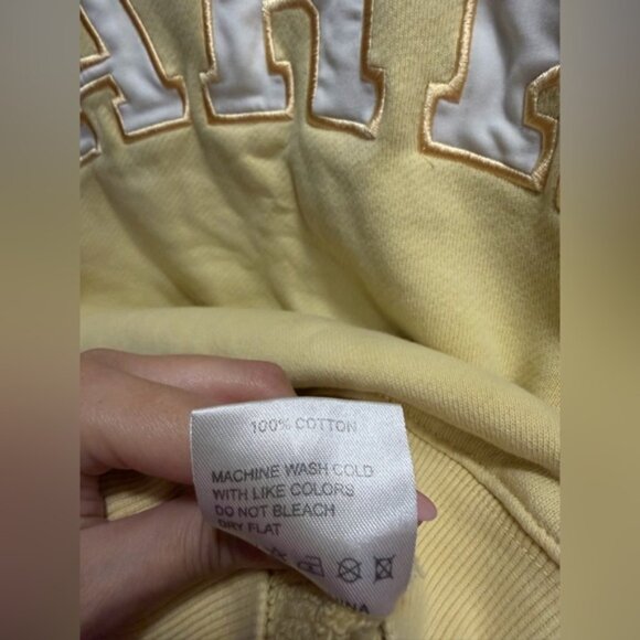 Parke Large/XL Yellow Heritage Varisty Mockneck Sweatshirt. 💛⚡️ - Picture 4 of 4